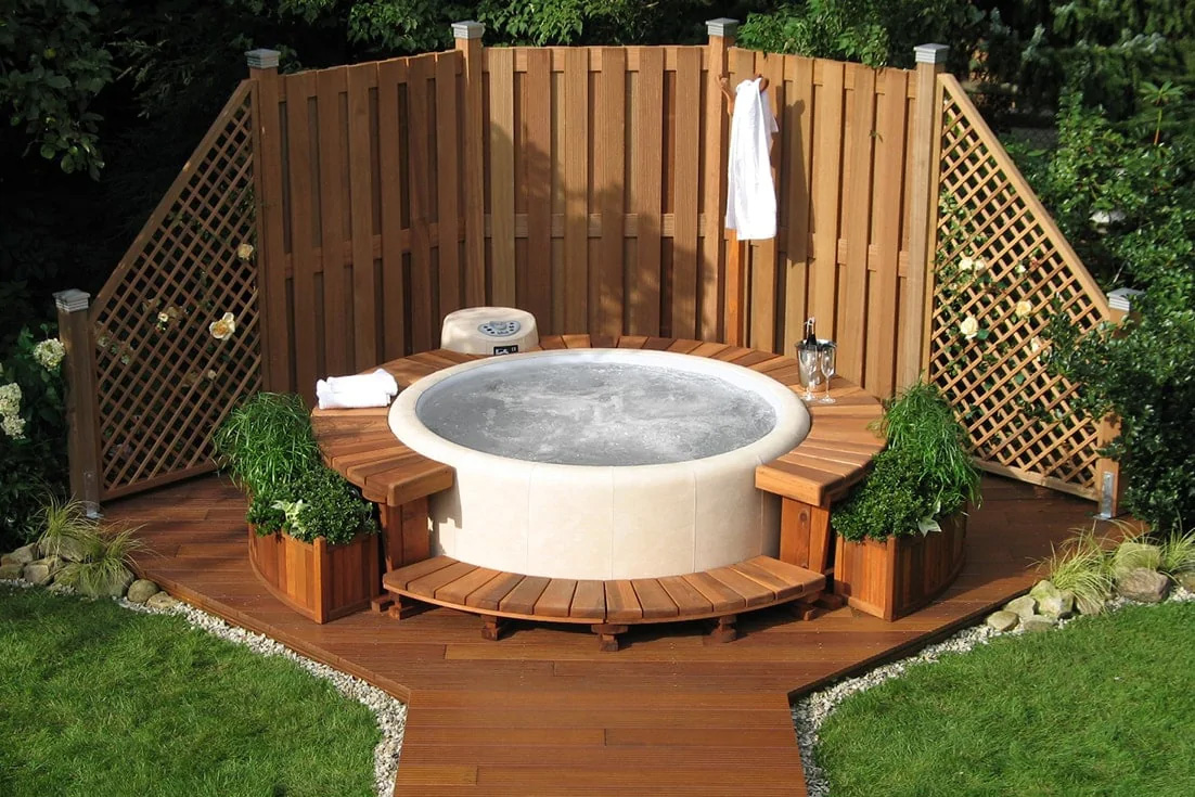Auszeit - Relax at Home - Whirlpool Softub Legend