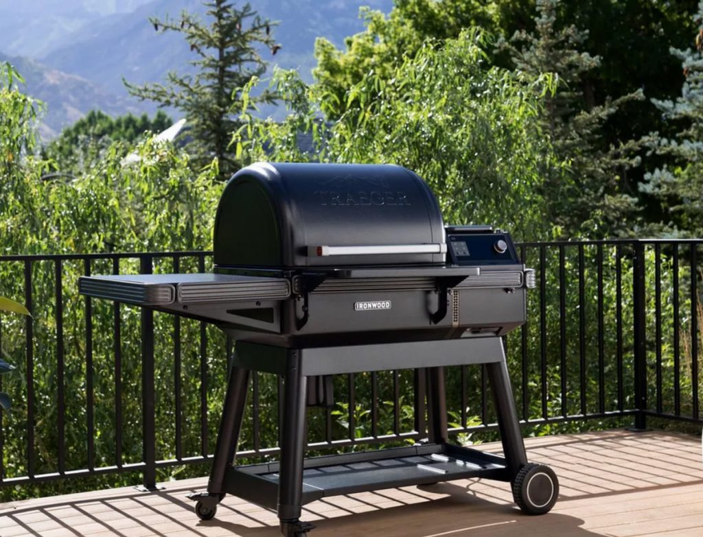 Auszeit - Relax at Home - Grill - Traeger Ironwood
